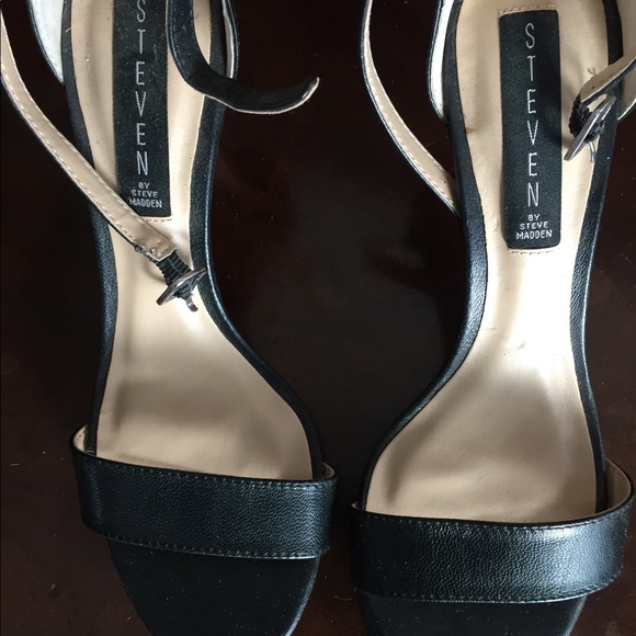 Steven by Steve Madden Black Size 6.5 Ankle Strap Shoes - Picture 3 of 5